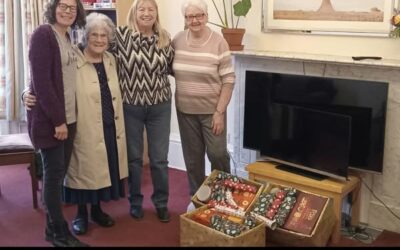 D10 – Clevedon donate parcels to Andrew House in Clevedon