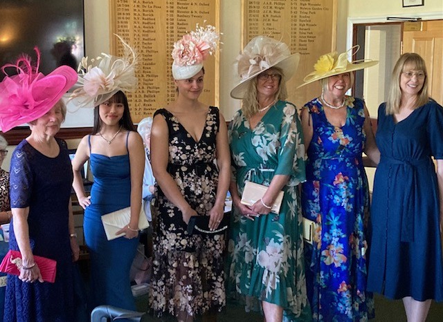 D9 Easter bonnets