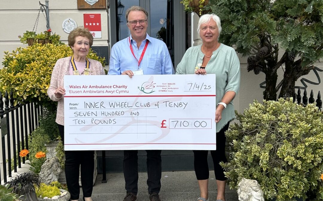 D15 -Tenby’s supper raises £710 for Wales Air Ambulance!