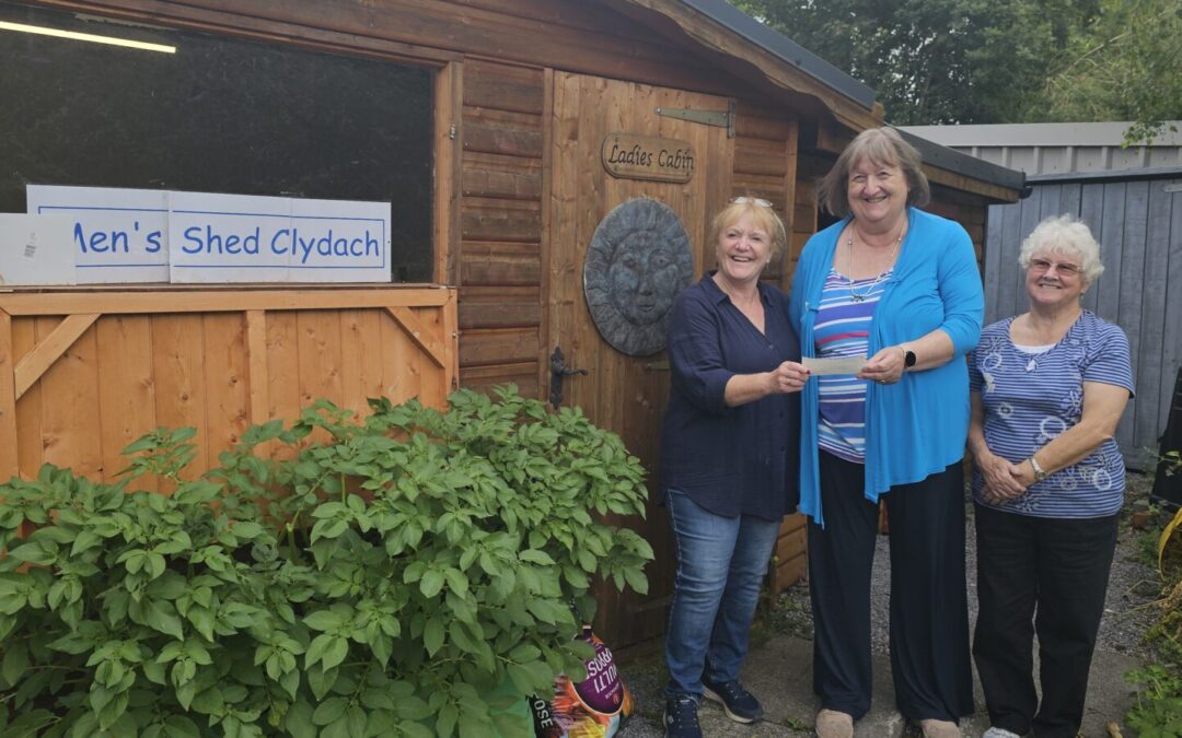 D15 Donation to Men’s Shed