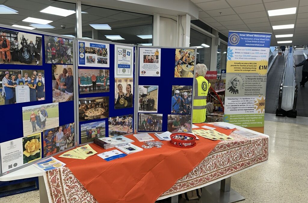 D22 – M & D Team spreading the word