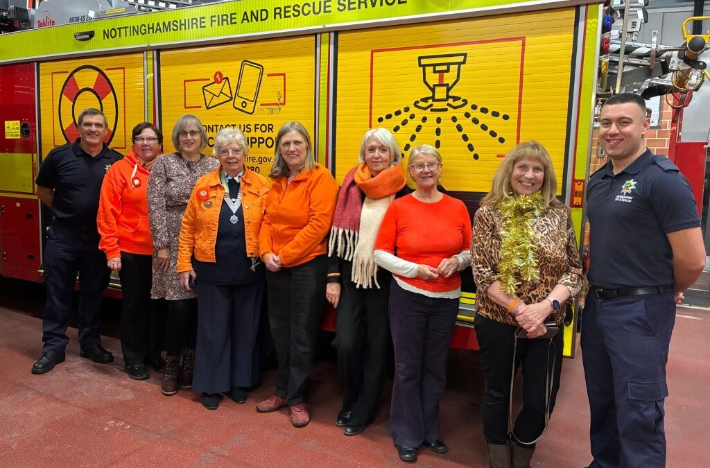 D22 – Mapperley & District spread the word of Orange the World