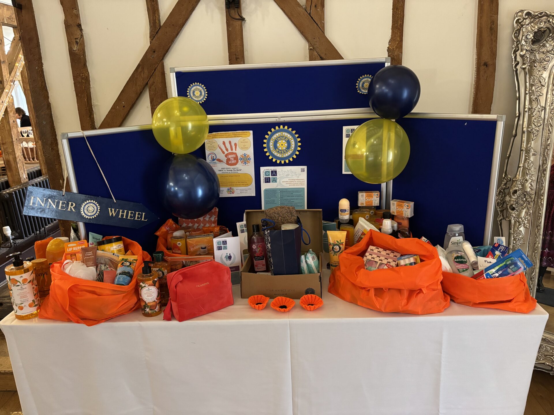 PD24_2025_orange bags