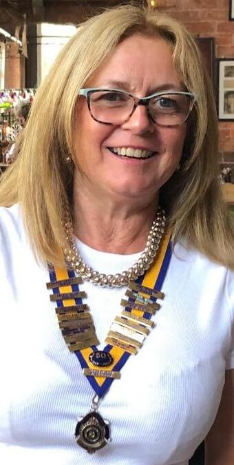 D5 IW Nantwich President Angela
