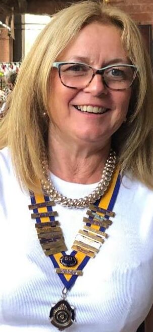D5 IW Nantwich President Angela