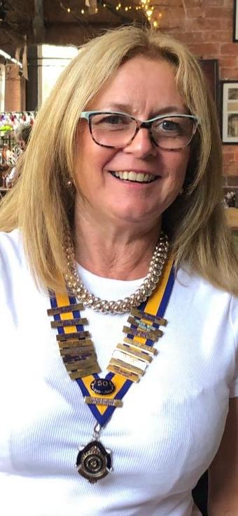 D5 IW Nantwich President Angela