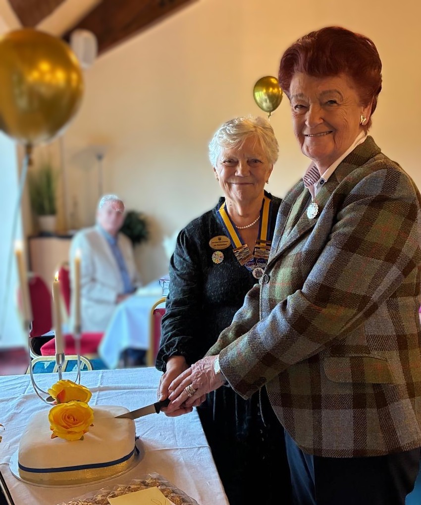 D9 – Banbury 80th Anniversary Lunch